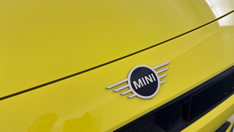 MINI Cooper 160kW SE Classic [Level 2] 54kWh 3dr Auto Electric Hatchback